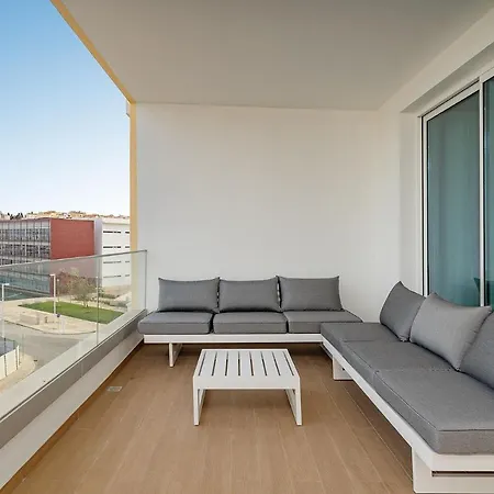 Apartment Marina View 12 With Pool By Homing