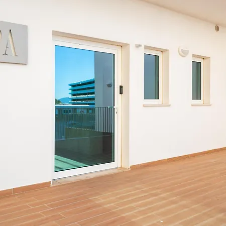 Marina View 12 With Pool By Homing Apartment Lagos